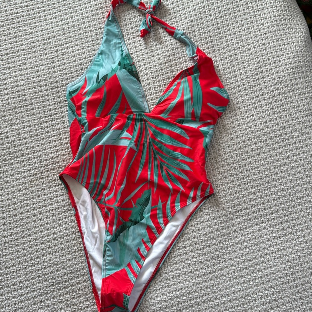 NWOT SHEIN women’s one piece bathing suit